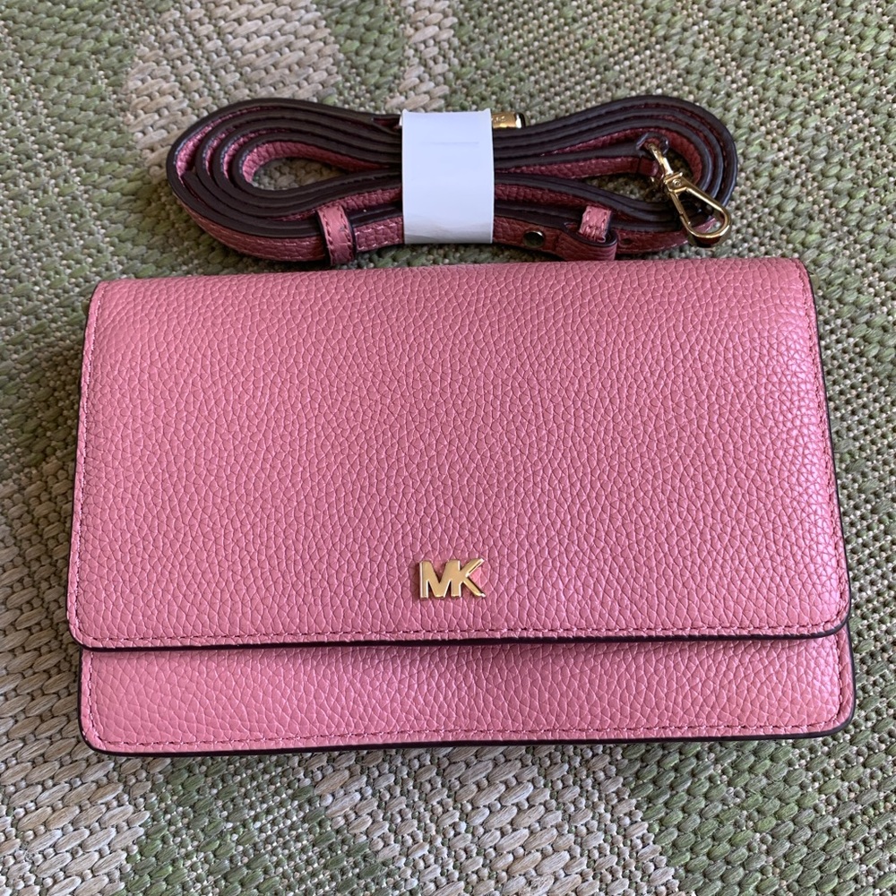Michael Kors Mott Leather Phone Crossbody Shoulder Bag Sunset Peach/Pink
